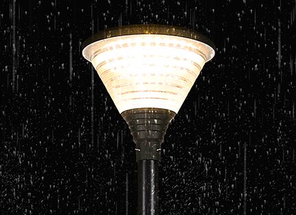 قیمت خوب چراغ باغی خورشیدی ضدآب IP65 آلومینیومی 25 وات 35 وات برق AC آنلاین